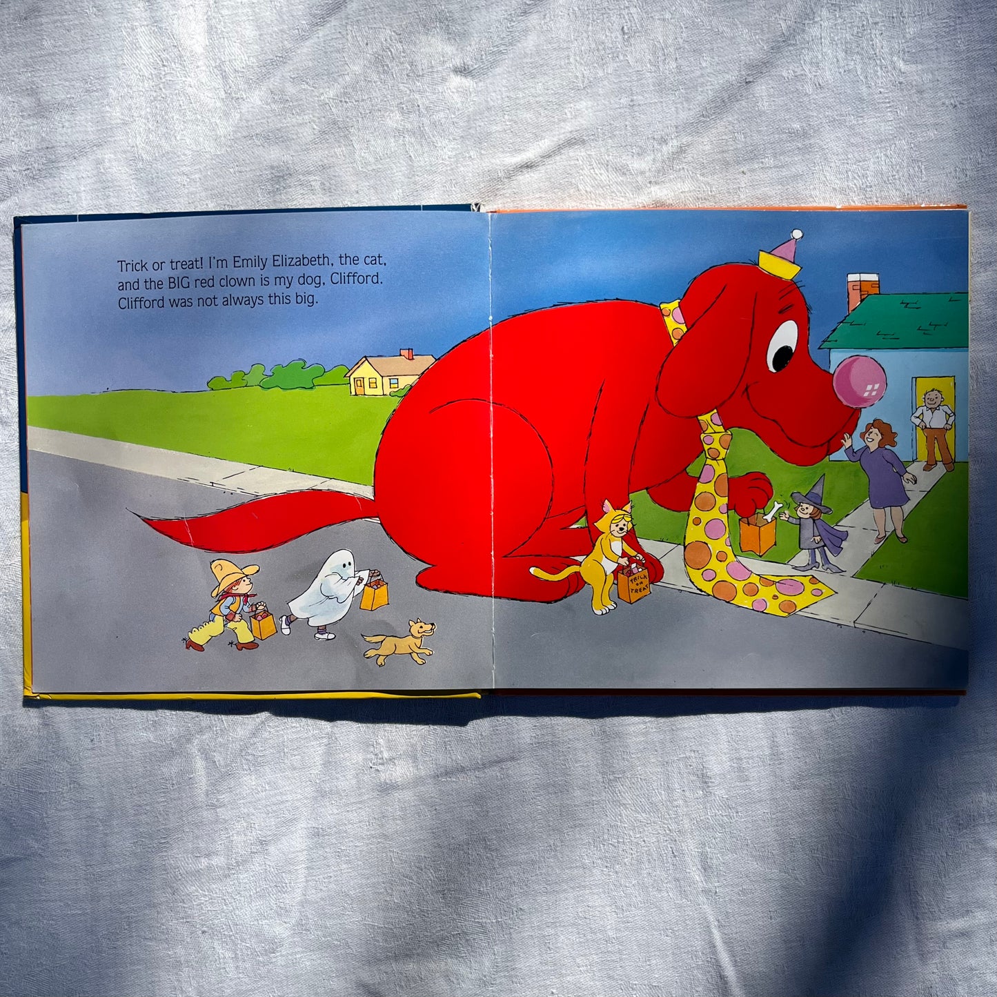 2006 Clifford's First Halloween